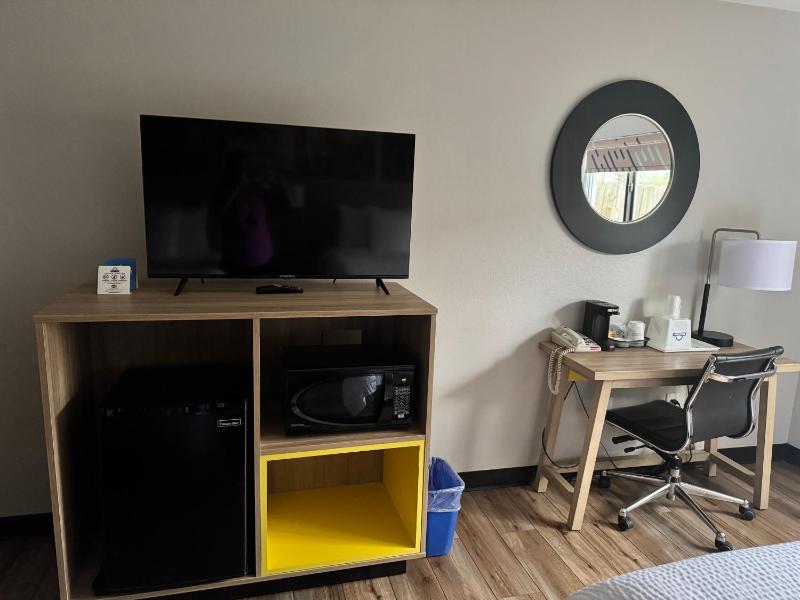Double Room with Two Double Beds - Non-Smoking image 2