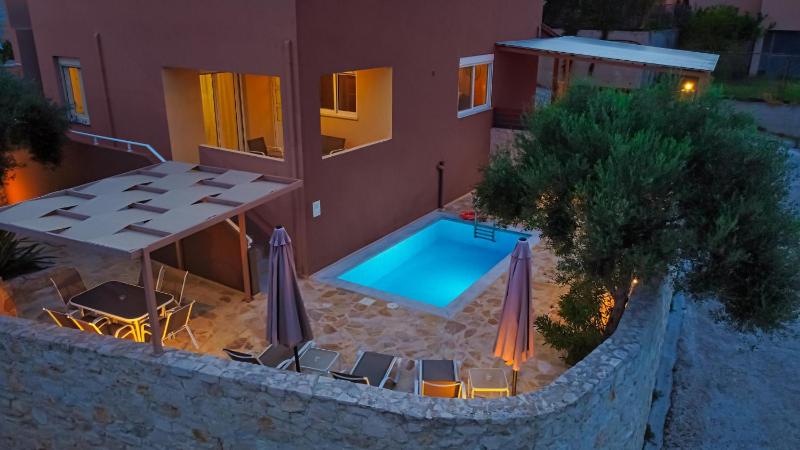 Lillium Villa With Sea View image 3