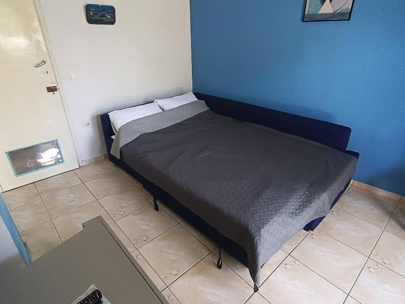 Blue Dolphins 2 bedroomed house with court yard - image 10