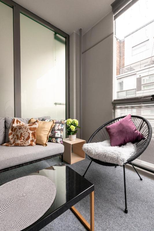 2ndhomes Modern & Cozy 2BR Apartment in City Center - image 8