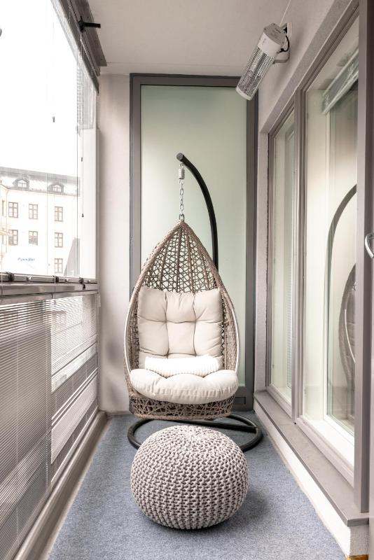 2ndhomes Modern & Cozy 2BR Apartment in City Center - image 13