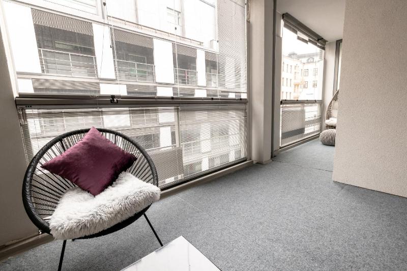 2ndhomes Modern & Cozy 2BR Apartment in City Center - image 14