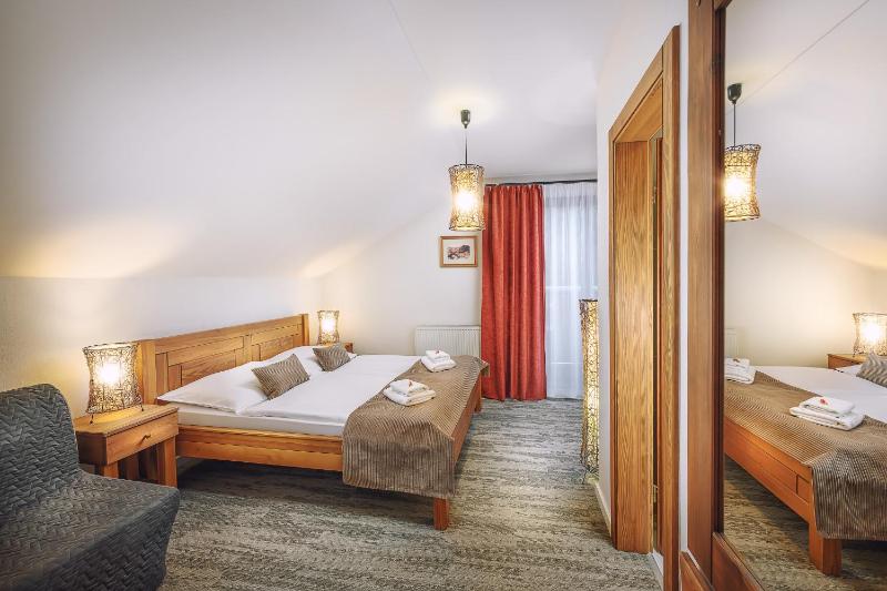 Comfort Double Room with Balcony image 3