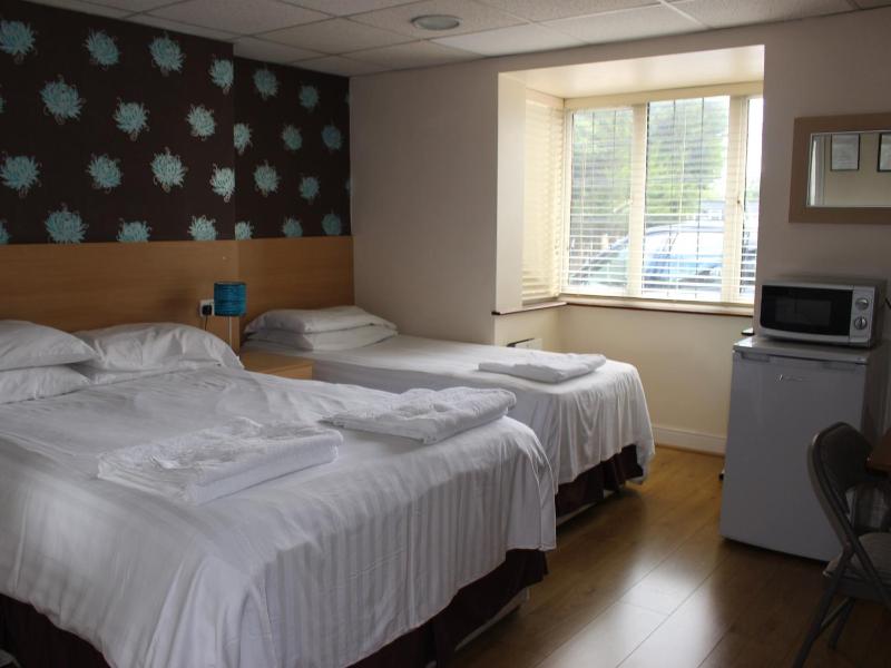 Triple Room image 4