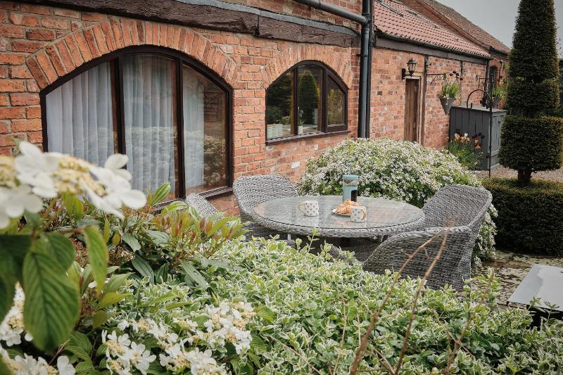 Two-Bedroom Cottage image 2