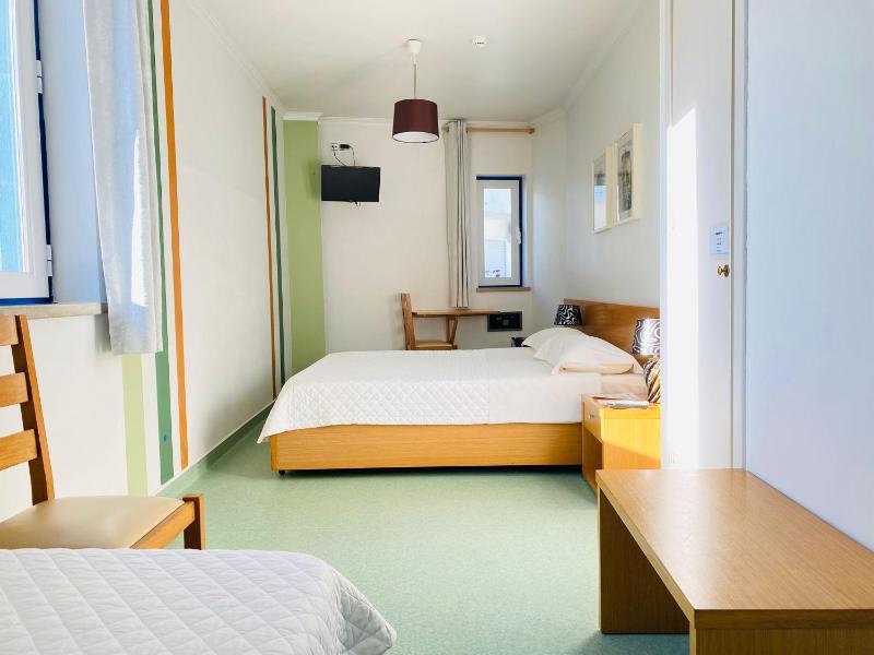 WEAA Hotel - image 10