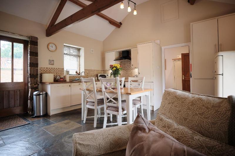 Two-Bedroom Cottage image 4