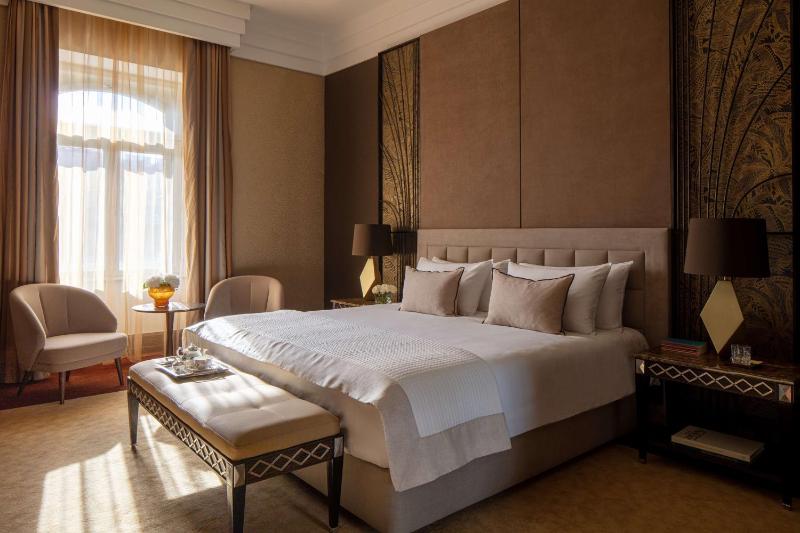 Executive Suite image 1