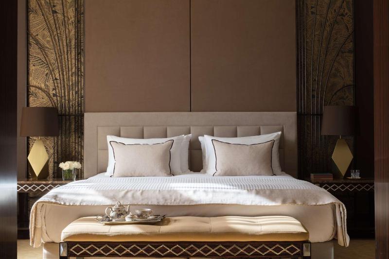 Executive Suite image 3