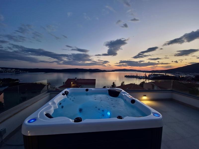 Villa Oasis - Five Bedroom Villa with Private Pool - image 21