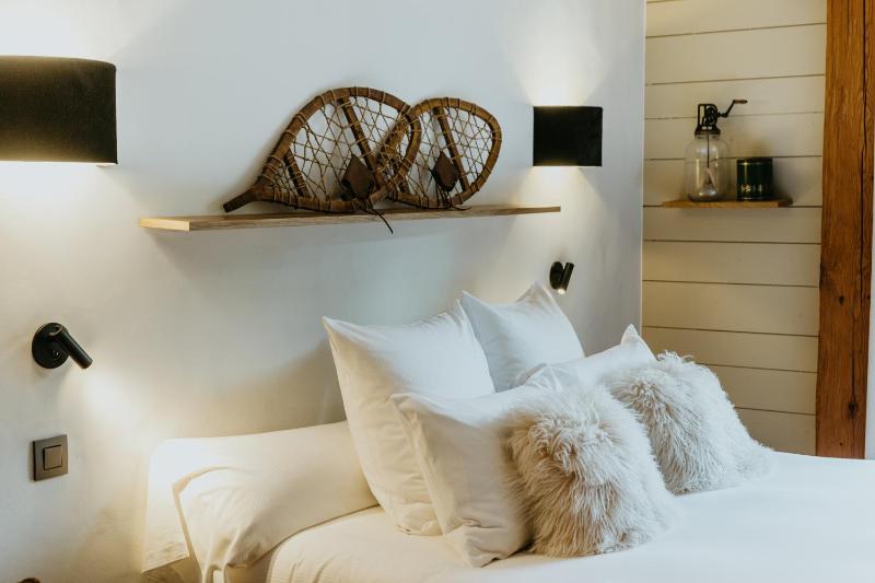 Large Double Room image 1