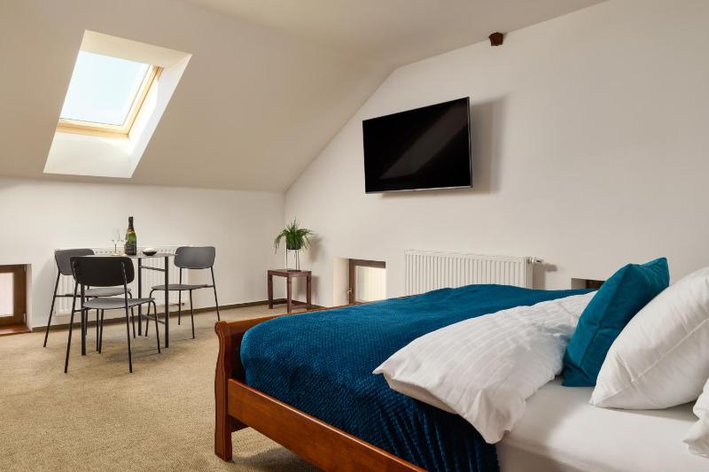 Triple Room image 3