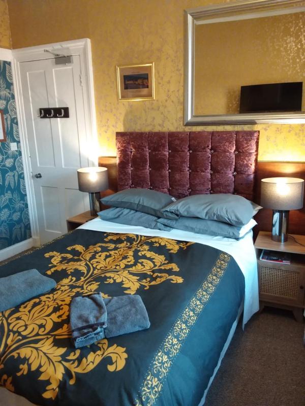 Double or Twin Room image 1