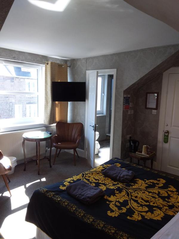 Double or Twin Room image 1