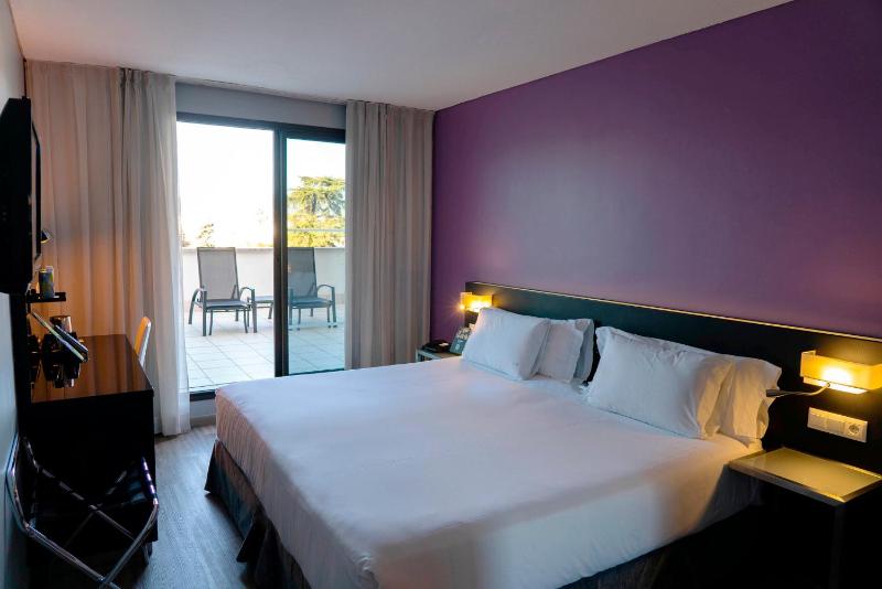 Superior Double Room with Terrace image 1