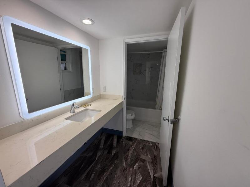 Budget Double Room image 4