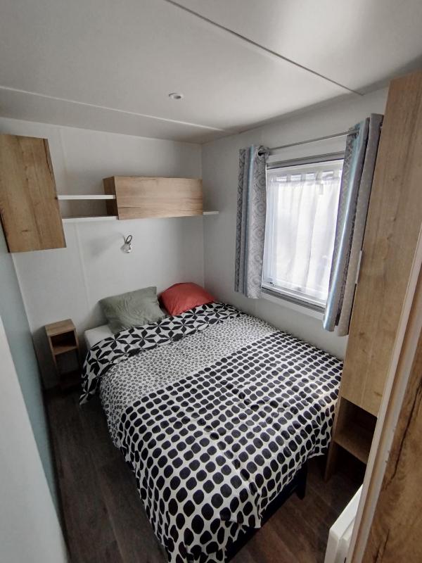 Mobil-home 3 chambres - image 17