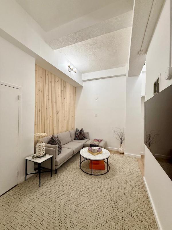 GREAT APT 2 BED ROOM GREAT LOCATION nye - image 14