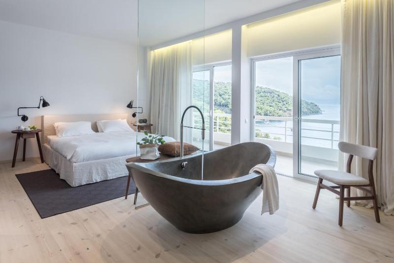 Executive Suite image 1