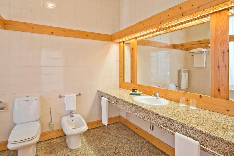 Superior Double Room image 4