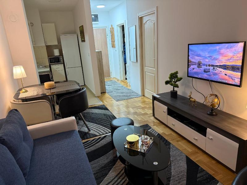 One-Bedroom Apartment image 1