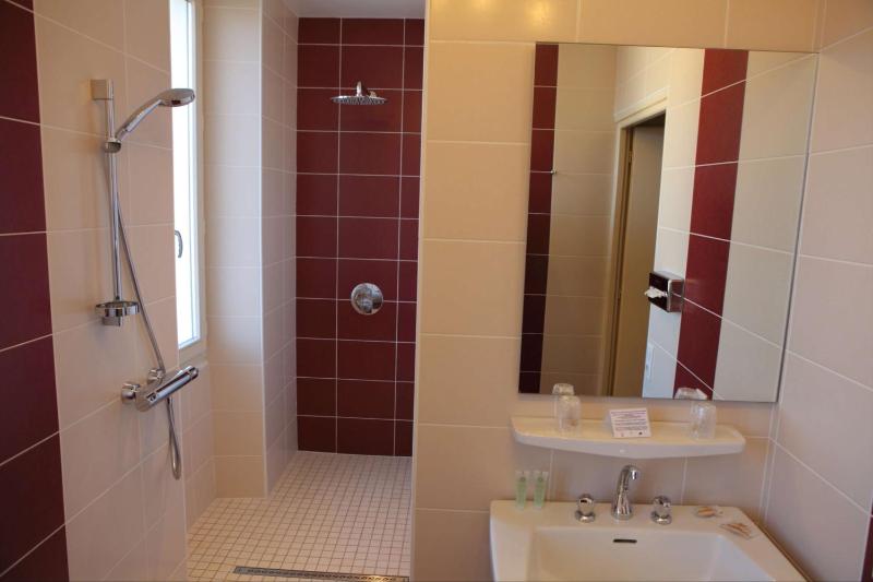 Superior Twin Room with Mountain View image 4