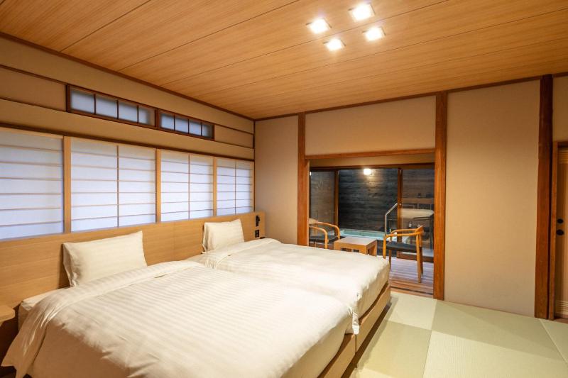 源泉掛け流しの宿Albergo湯楽 - image 9