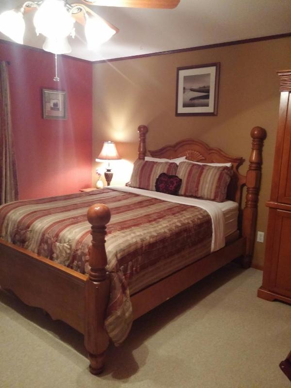 Queen Room with Balcony image 2