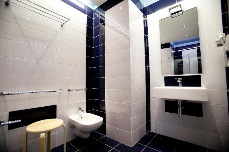 Standard Double Room image 2