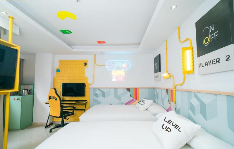 Economy Quadruple Room image 1