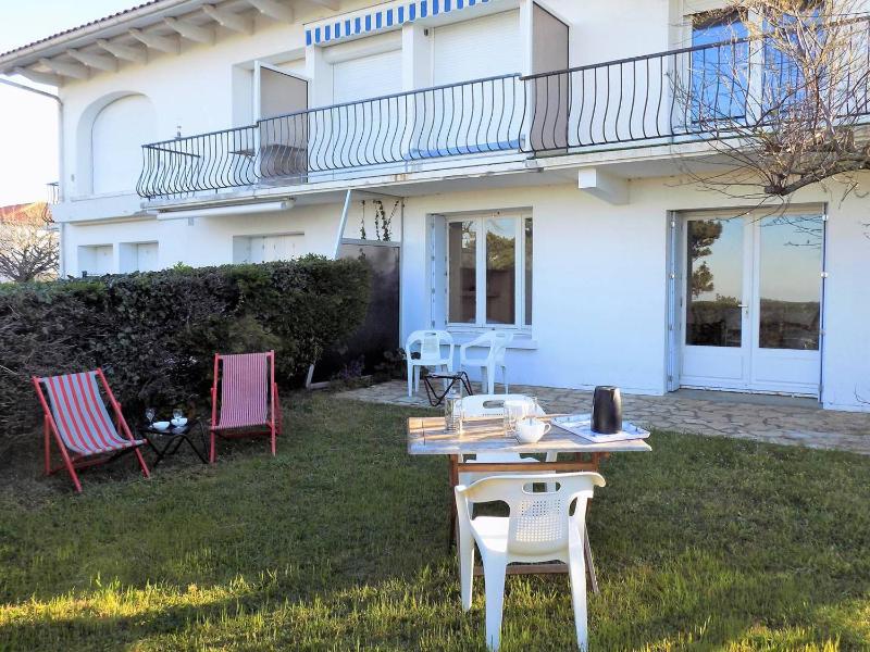 Royan - Plage du Chay - APPARTEMENT en REZ-DE-JARDIN avec APERCU MER - image 23
