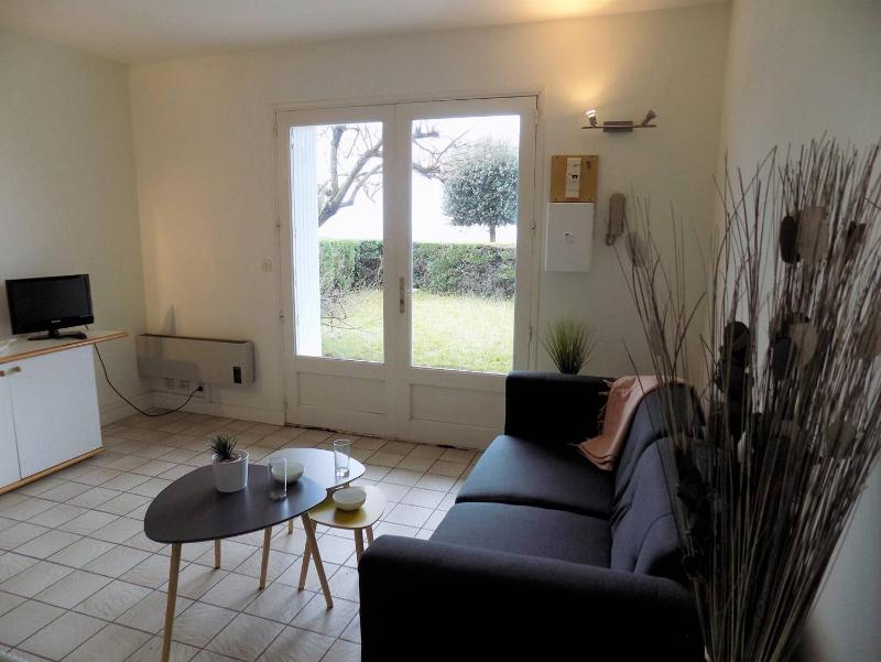 Royan - Plage du Chay - APPARTEMENT en REZ-DE-JARDIN avec APERCU MER - image 16