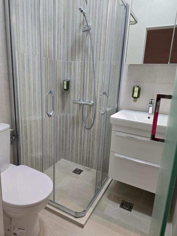 Small Double Room image 3