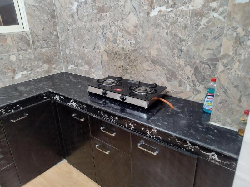 Mig's Suite - image 5