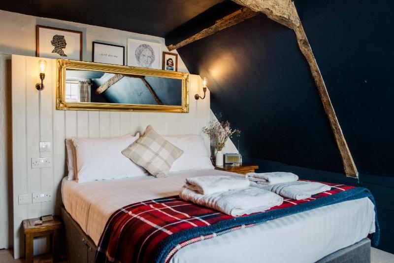 Deluxe Double Room image 1