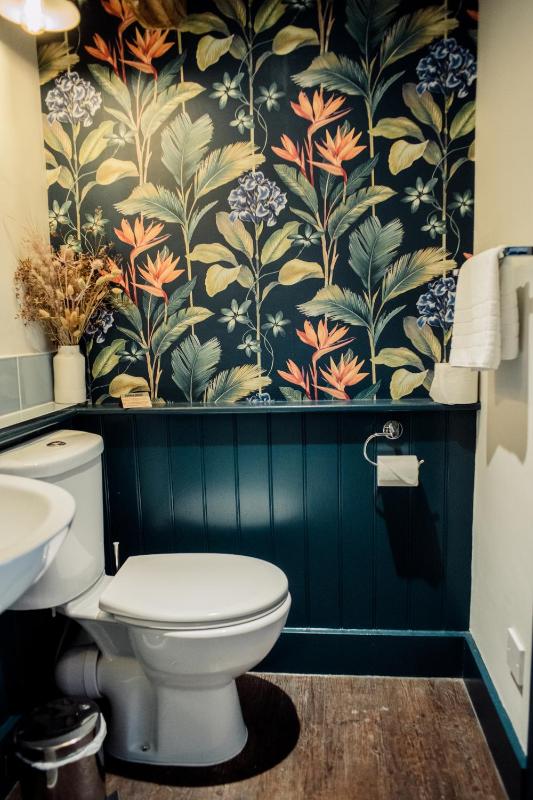 Deluxe Double Room with Shower image 3
