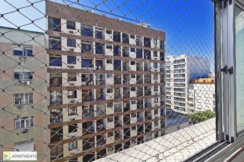 NIce 3 bedrooms apartment w/ 2 suites for 8 people - image 3
