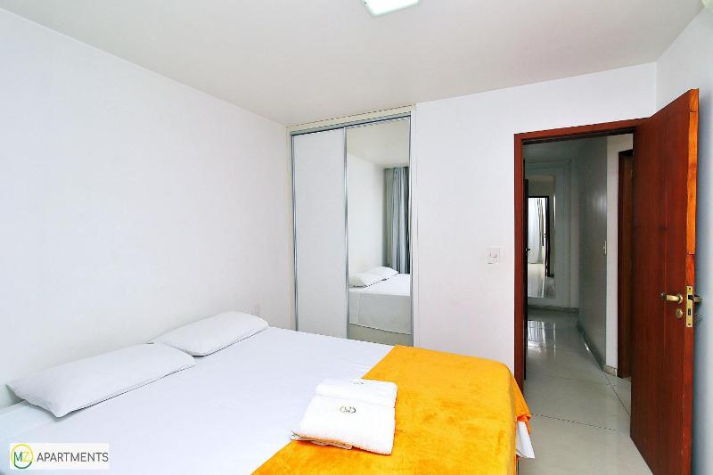 NIce 3 bedrooms apartment w/ 2 suites for 8 people - image 8