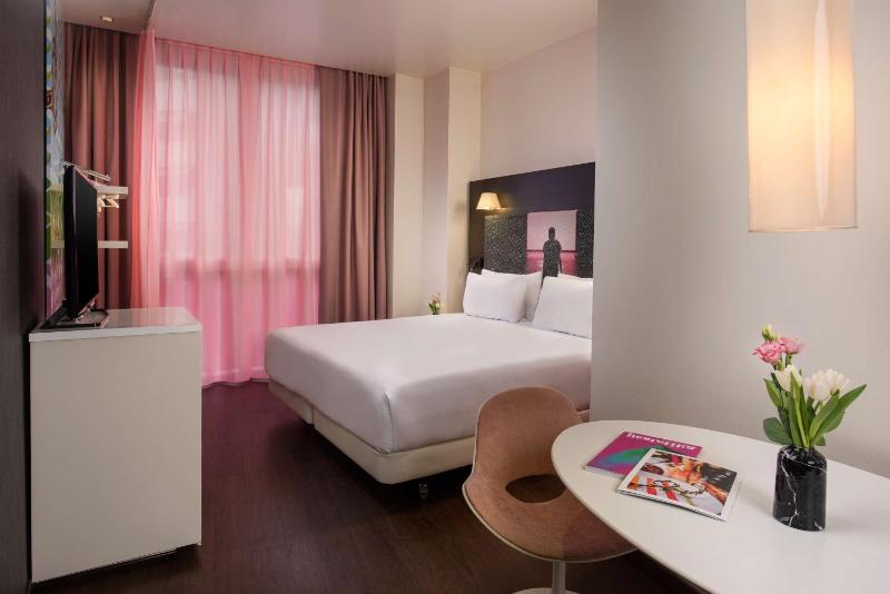 Nhow Premium Double or Twin Room image 1