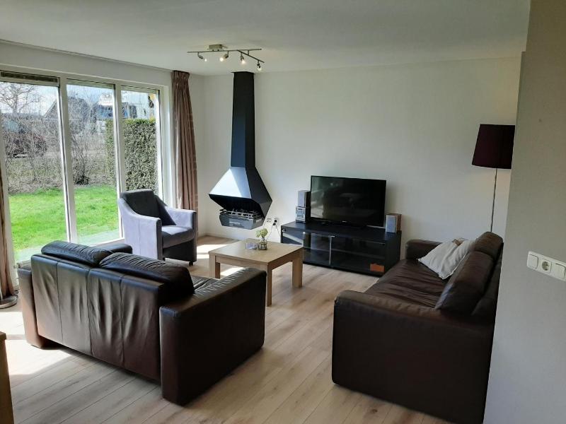 Four-Bedroom Holiday Home image 1