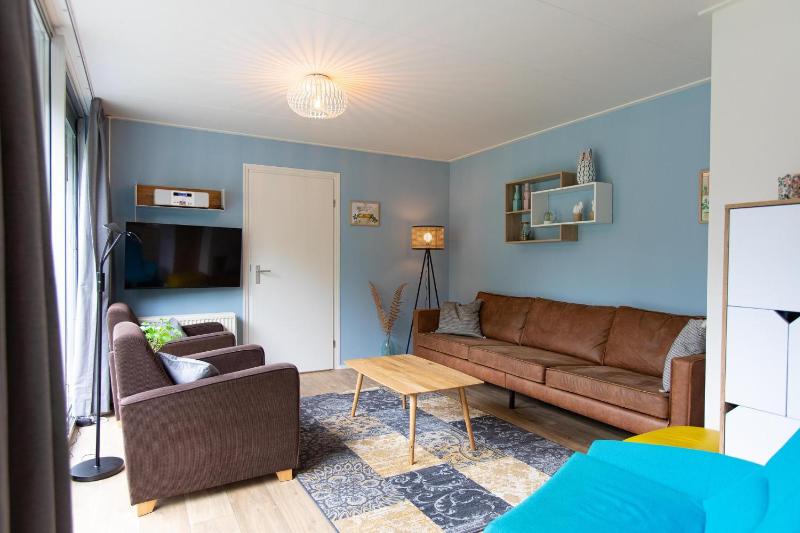 Deluxe Villa image 1