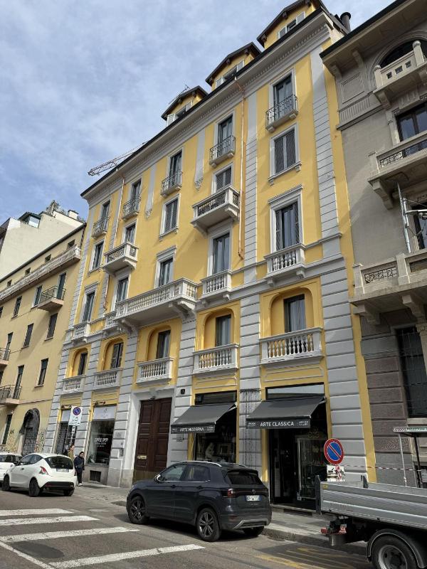 One-Bedroom Apartment image 2