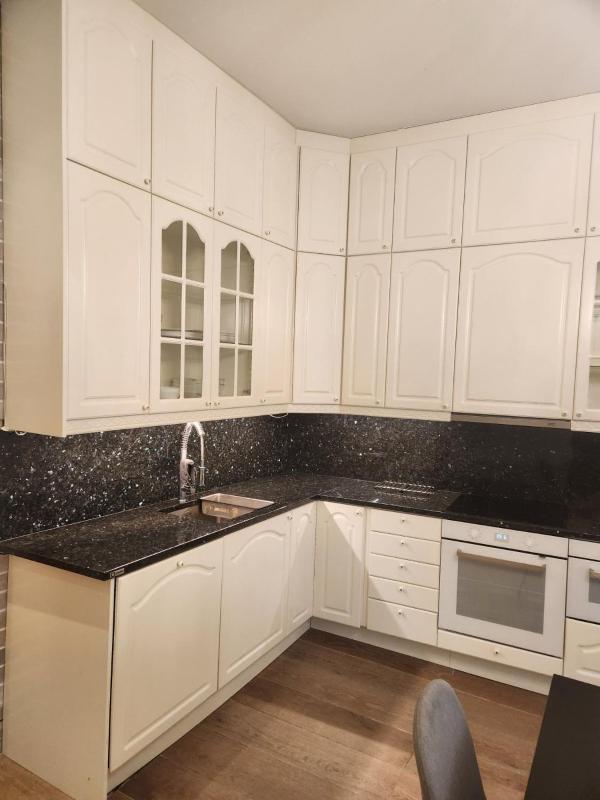 H21A-Central-Cozy Spacious Suits family-3 rooms - image 16