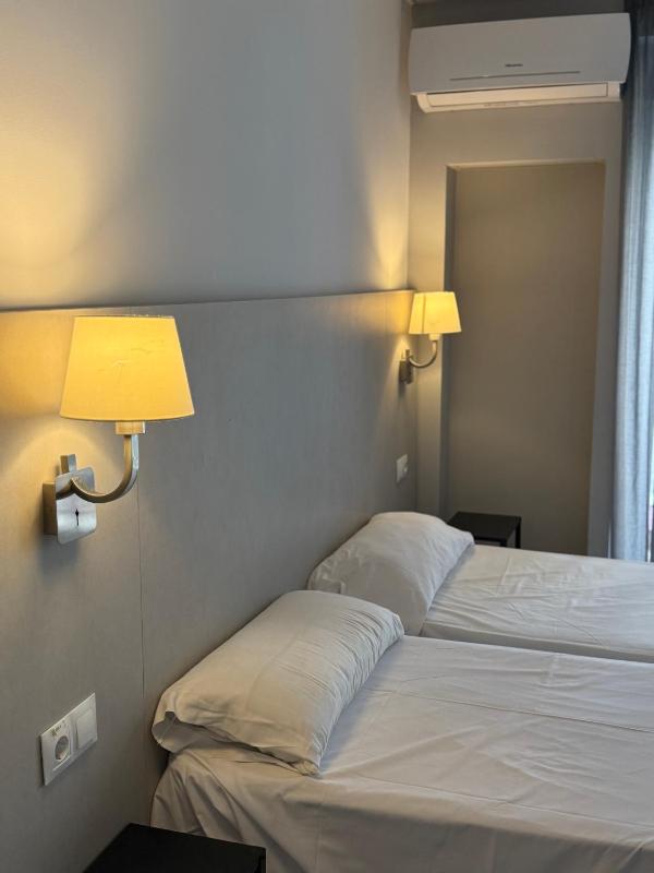 Hotel Bed and Breakfast Benidorm - image 13