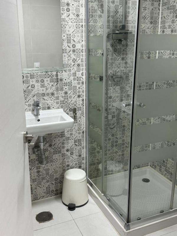 Hotel Bed and Breakfast Benidorm - image 4