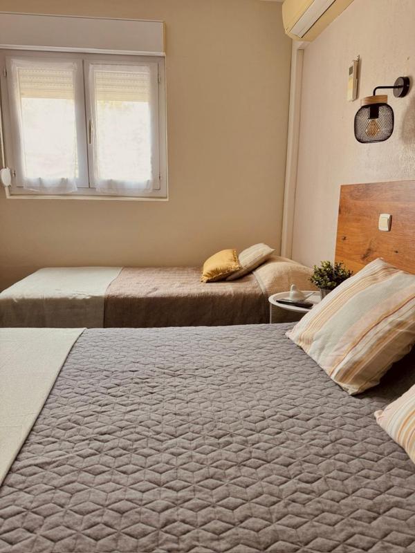 Standard Triple Room image 3