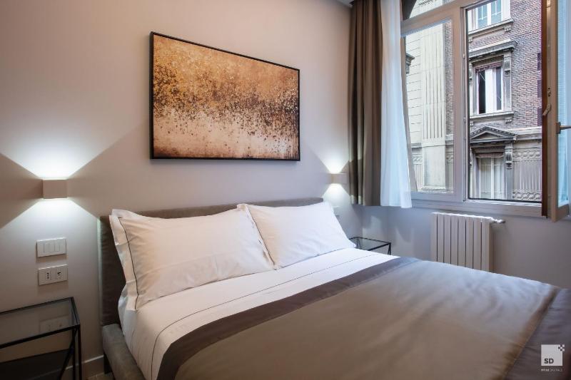 Cavour Suite Apartments - image 10