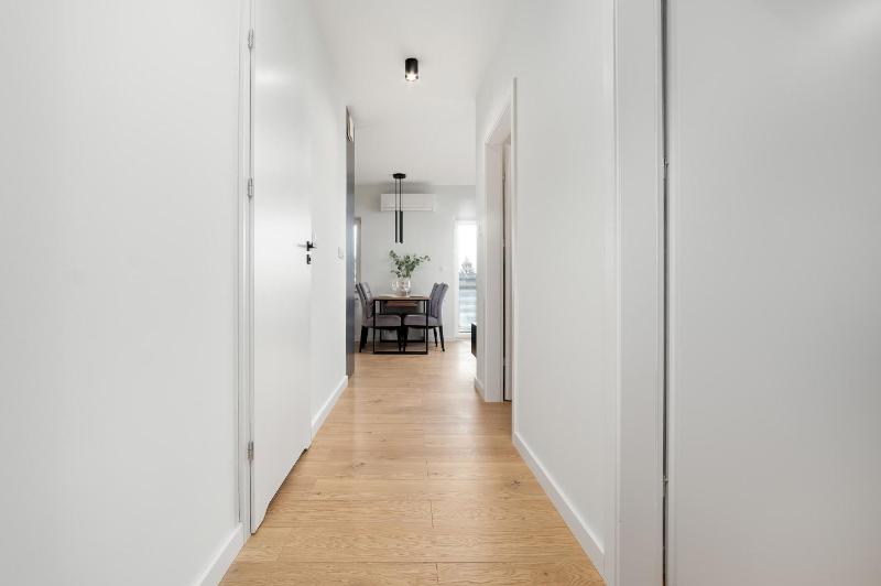 Spacious and Modern Apartment Paderewskiego with Air Conditioning by Noclegi Renters - image 20