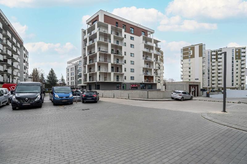 Spacious and Modern Apartment Paderewskiego with Air Conditioning by Noclegi Renters - image 14