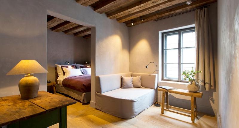 Townhouse Weisses Kreuz Boutiquehotel - image 9
